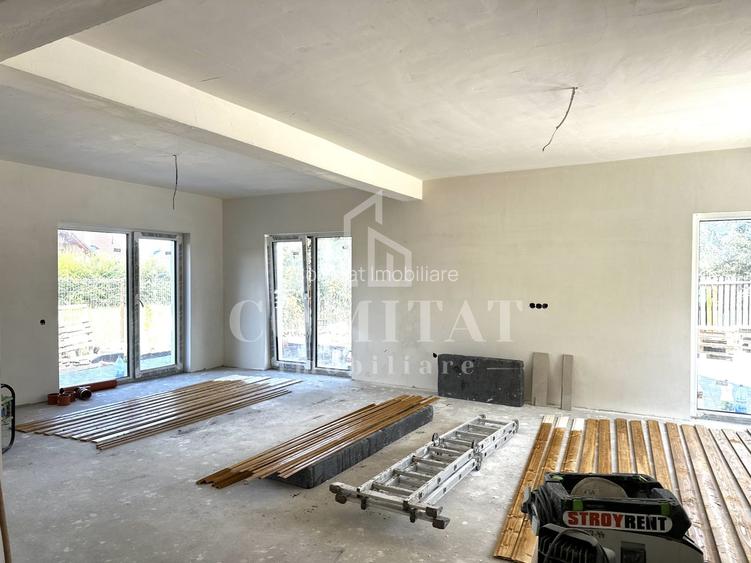 Duplex | Zona str Florilor-Floresti | 2 Locuri de parcare - 4