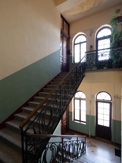 Ultracentral, apartament 4 camere, Imobil de epoca