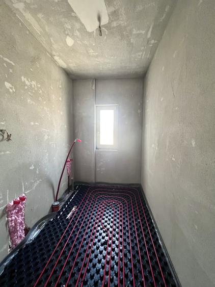 Penthouse 3 camere, 82 mp utili, 2 balcoane + Terasa 20 mp - Urseni