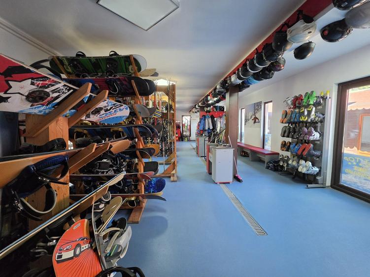 Spațiu Comercial Pârtia Kalinderu