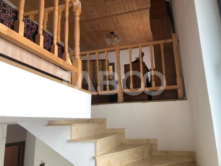 Casa individuala 7 camere cu 500 mp teren in Selimbar