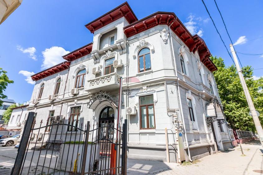 Casă D+P+E+M | 816 mp utili, 5 locuri parcare, Regina Maria