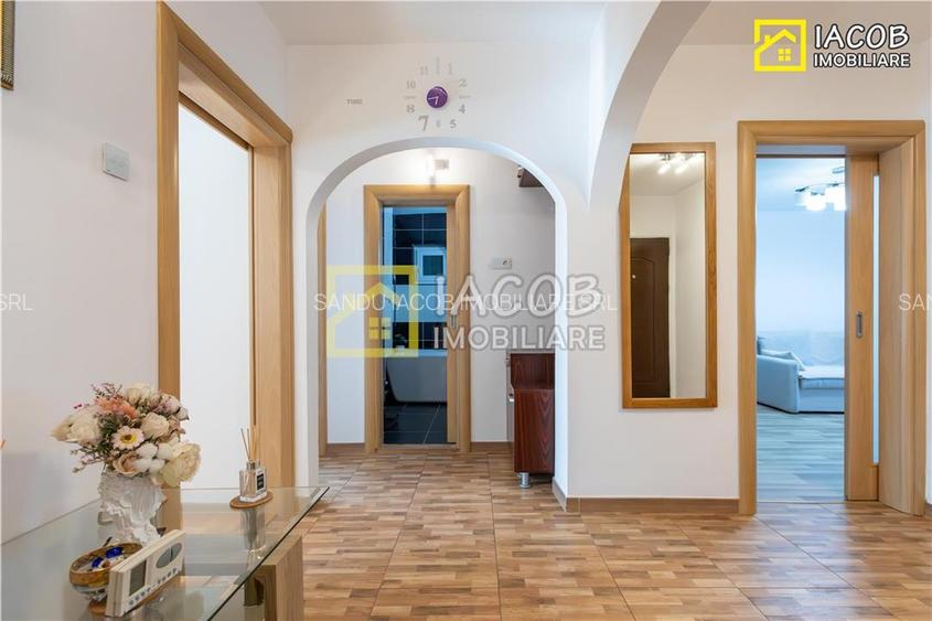 Apartament 3 camere decomandate, central,str. 9 Mai Bacau - 18
