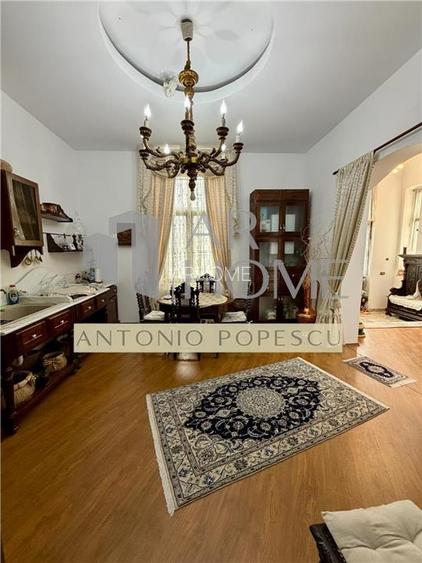 Casa 11 camere D+P,cu o arhitectura deosebita, ultracentral, Ploiesti. - 7