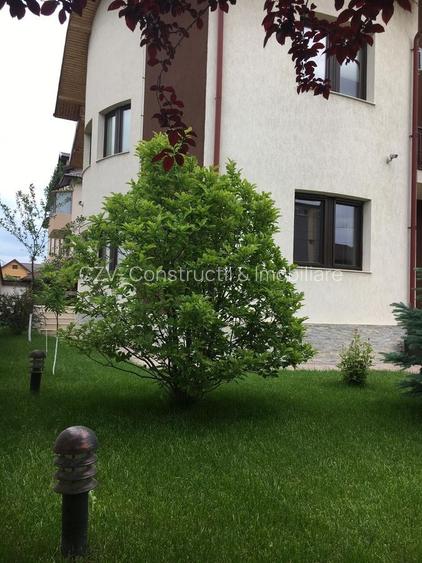 Bragadiru, vila individuala , 8 camere, piscina exterioara - 8