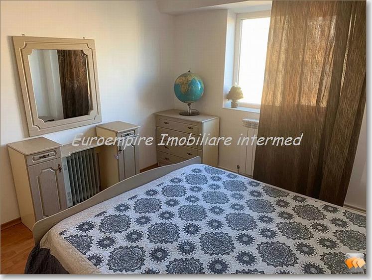 Apartament 3 camere decomandate zona Dacia