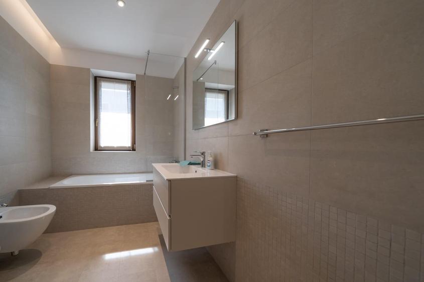 Apartament de 3 camere cu parcare inclusa - zona Herastrau