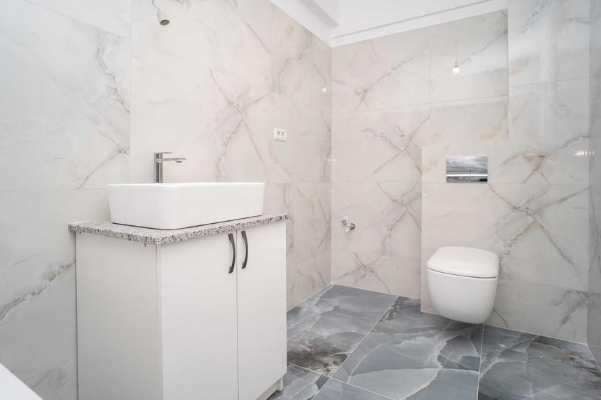 APARTAMENT CU MUTARE IMEDIATA, 2 CAMERE DE 61 MP, NICOLINA, BLOC NOU