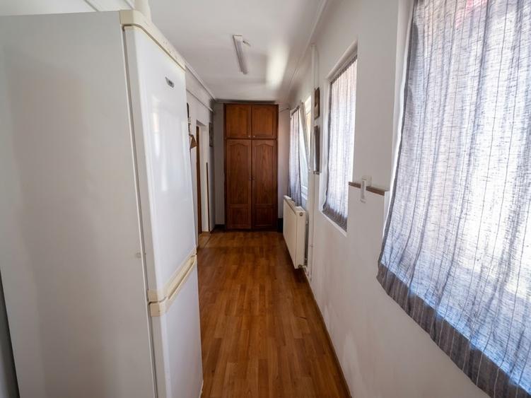 Casa individuala pe parter 3 cam. Teren 268mp