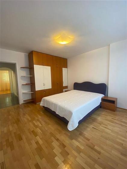 Apartament 3 camere Calea Vacaresti/ Pridvorului