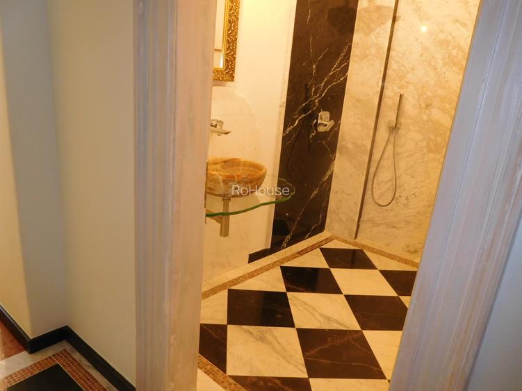 apartament in Centru, imobil de epoca - 9