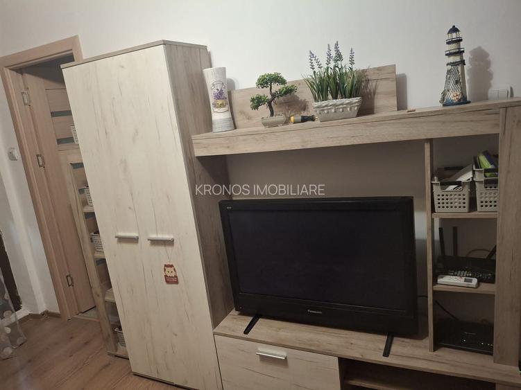 SPITALUL MARE GARSONIERA MOBILATA, UTILATA, CENTRALA GAZ, PRET 400 EUR - 2