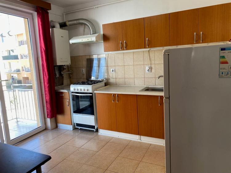 Apartament 2 camere Floresti, strada Porii, decomandat, et. 1/3, cu parcare