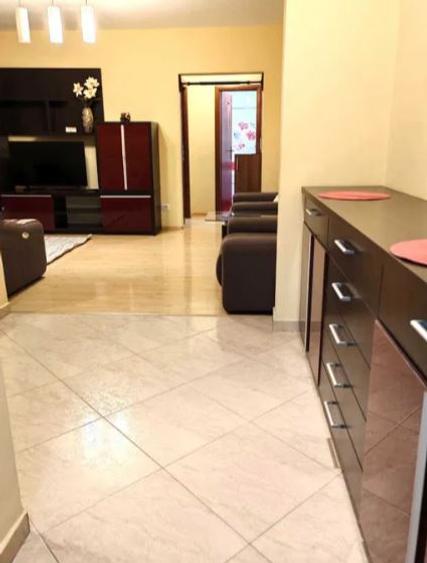 Mega Mall,Iancului,bl.reabilitat,et.8/14,mobilat,utilat,balcon inchis,AC.