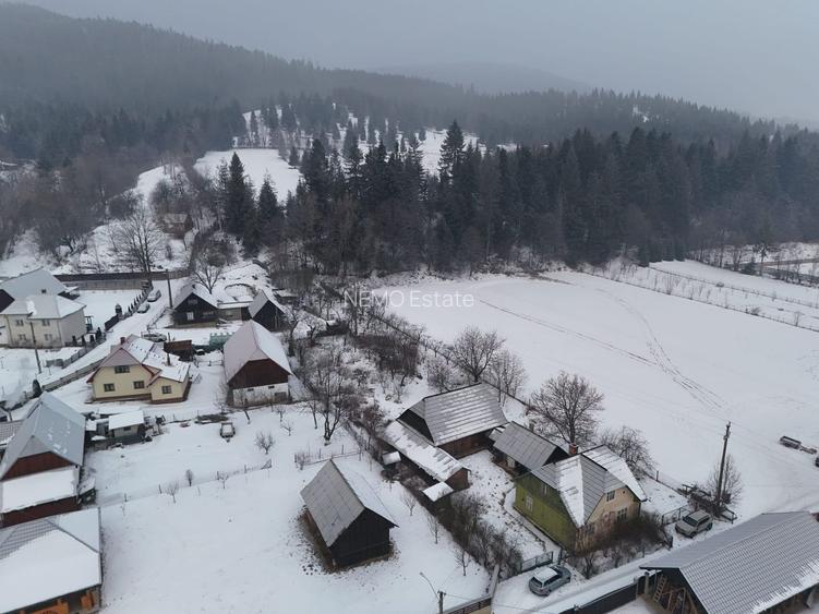 CASA DE VANZARE + ANEXE 2500 MP / PUTNA - 15