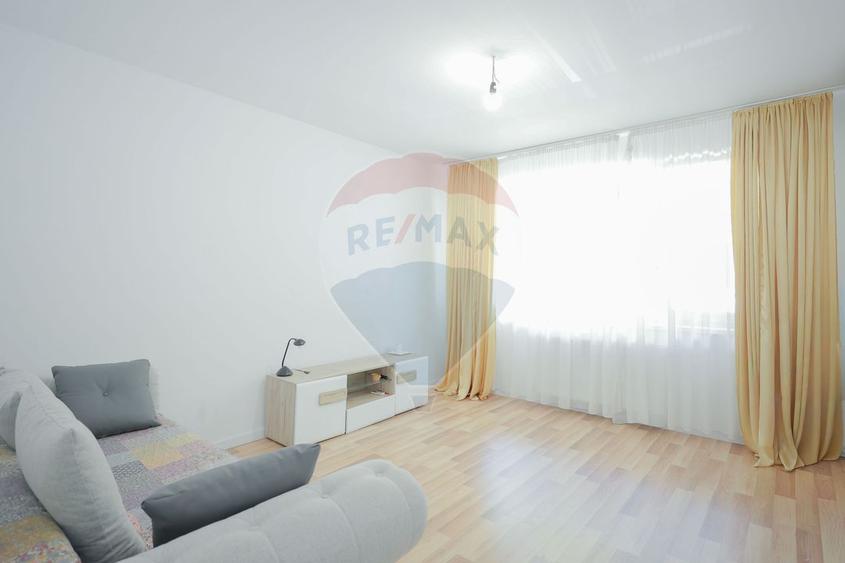Apartament cu 2 camere decomandate de închiriat – Prima Universității