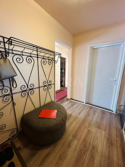 EXCLUSIVITATE. Apartament 4 camere decomandate, zona Primaverii.