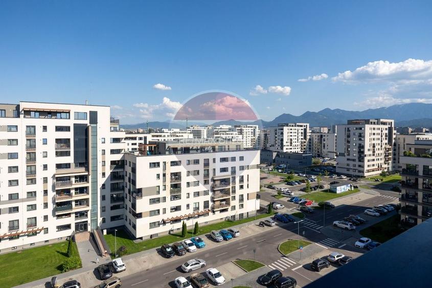 Un apartament cu priveliste, lumina si o pozitie excelenta in Brasov