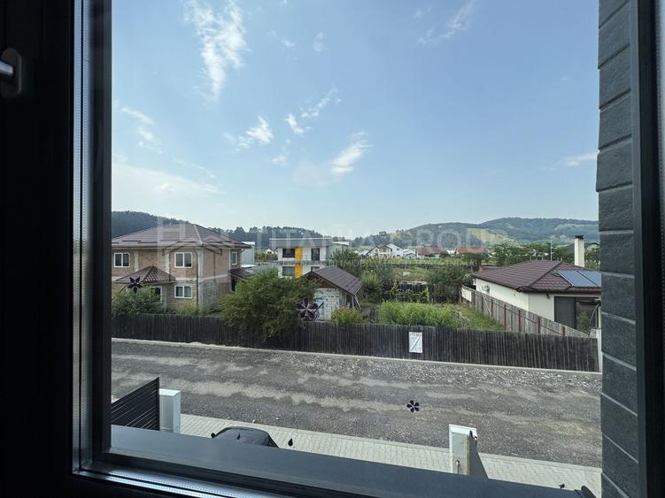 Prima închiriere | Duplex mobilat cu grădină și terasă | 2 dormitoare | Sanpetru