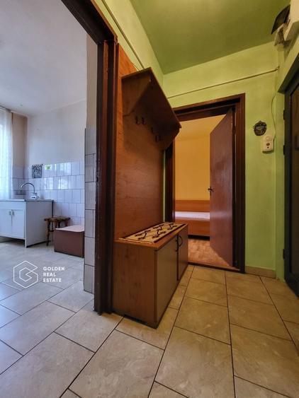 Apartament 3 camere, oras Lipova