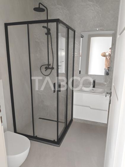 Apartament de vanzare cu 3 camere 2 bai si 2 balcoane in Sibiu