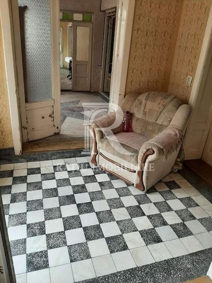 Casă cu etaj în Salonta | 996 mp | Grădină & livadă