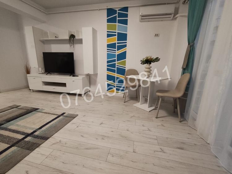 Apt. 2 cam. Central Address ,bloc 2022 zona 13 Septembrie-Rahova,Str. Nasaud 77