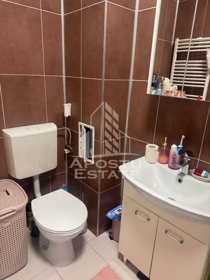 Apartament cu 2 camere, centrala proprie, bloc nou, zona Fratelia