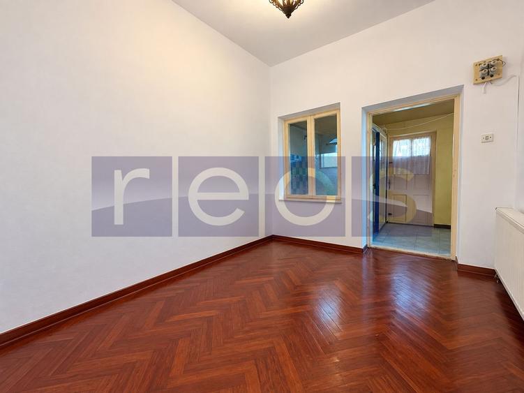 DE VANZARE CASA INTERBELICA – 3 CAMERE - METROU STEFAN CEL MARE