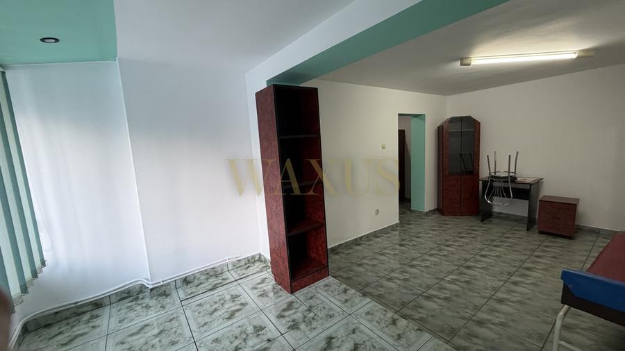 Spațiu comercial, pretabil cabinet, zona Bulevardul Decebal