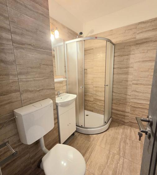 Garsonieră de închiriat – Bd. Victoriei, lângă Piața Dacia, Zona Garii