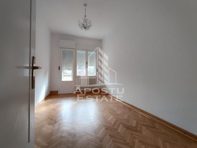 Apartament cu 5 camere 170 mp, zona Ultracentrala
