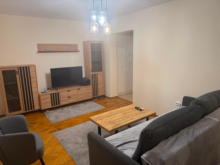 Inchiriere apartament 2 camere, direct proprietar - 4 min de metrou Victoriei