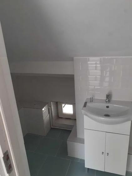 Spatiu comercial pe doua niveluri, 86 mp utili - ULTRACENTRAL