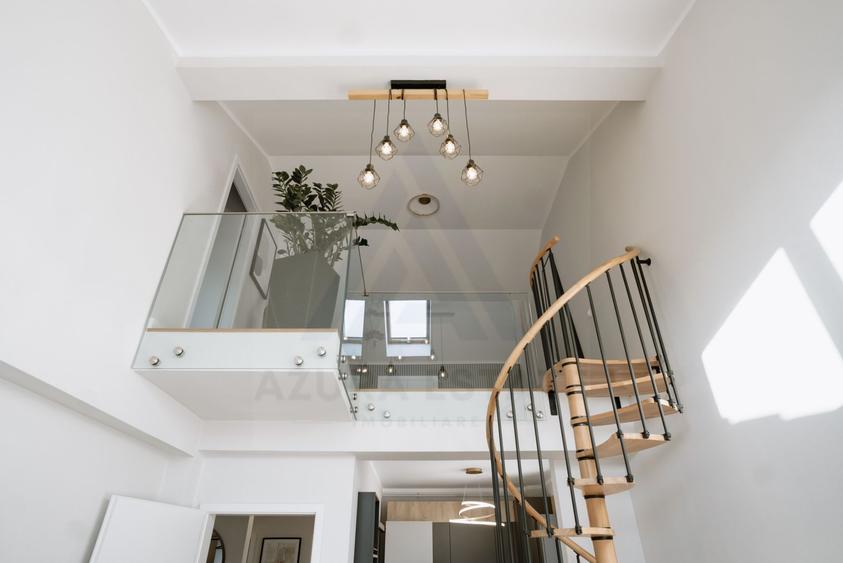 Penthouse 5 camere 130 mp utili