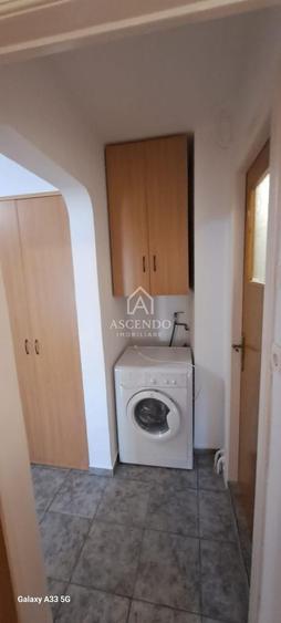 Apartament 3 Camere de Închiriat Gorjului Sector 6 | Parcare | 600 EUR