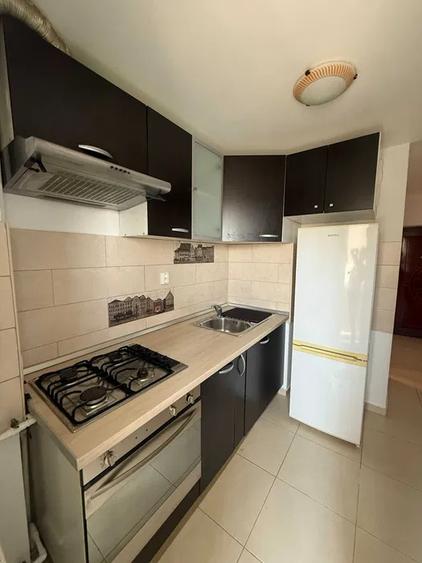 Garsoniera decomandata, 40 mp, boiler, zona Piața Muncii