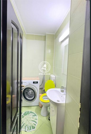 Apartment cu 4 camere si 2 bai Zona Tatarasi
