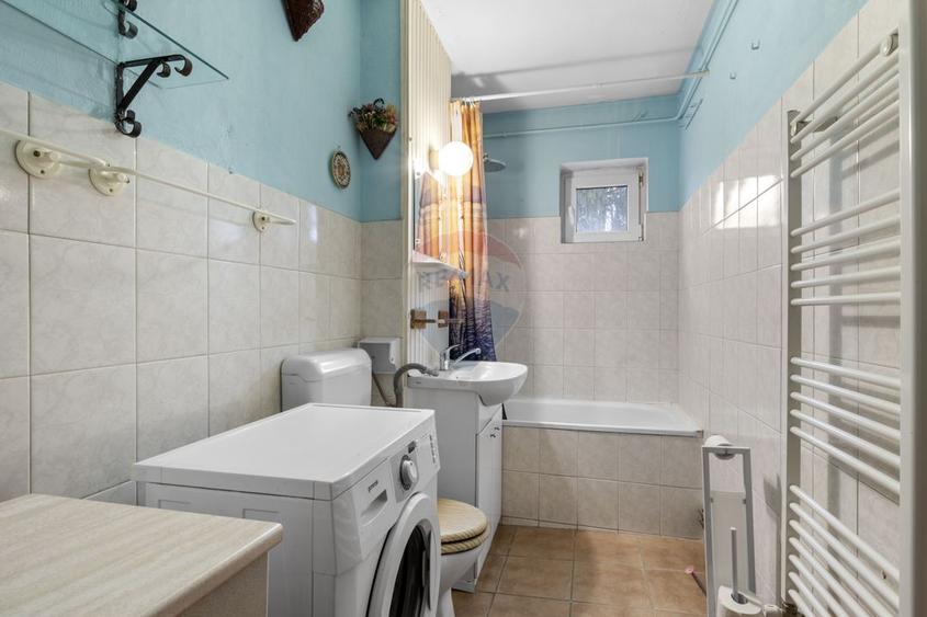 Apartament cu 3 camere de vânzare în zona Aurel Vlaicu