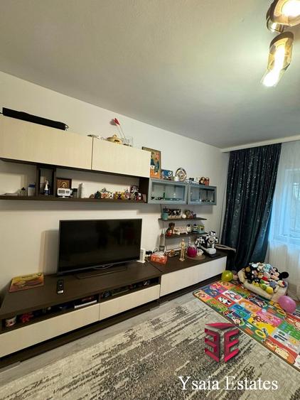 YSAIA IMOBILIARE - 3 DECOMANDATE LA VANZARE - TOMIS 3 - GAZE - 2 BAI -