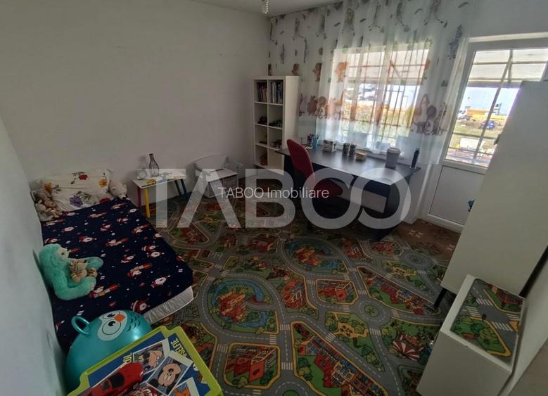 Casa de vanzare  cu garaj si curte 147 mpu in Sura Mare Sibiu - 7