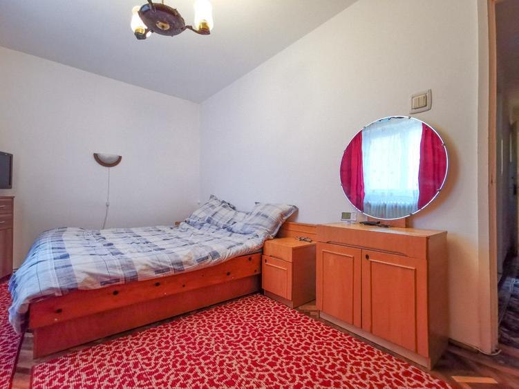 Vand apartament 4 camere