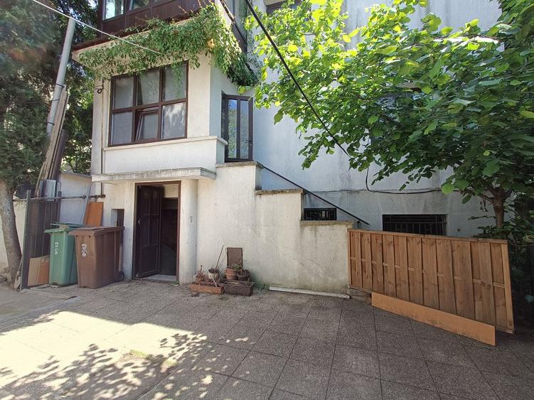 TITULESCU - langa Clinica 32 vanzare casa 230 mp