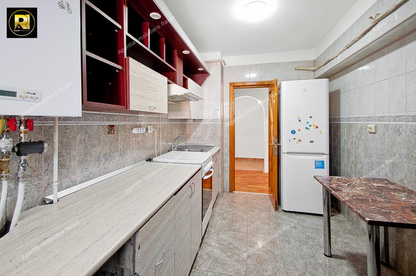 Vanzare apt 3 camere in Galati, Siderurgistilor, etaj 3, doua balcoane, sup 71mp