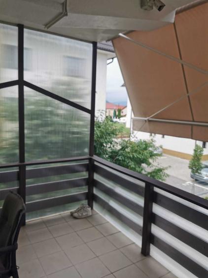 Apartament 3 camere confort sporit, in bloc vila zona Coresi