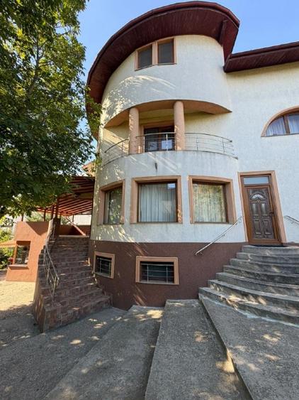 VILĂ INDIVIDUALĂ – STR. VITIOARA | 380 MP UTILI | 1.032 MP TEREN