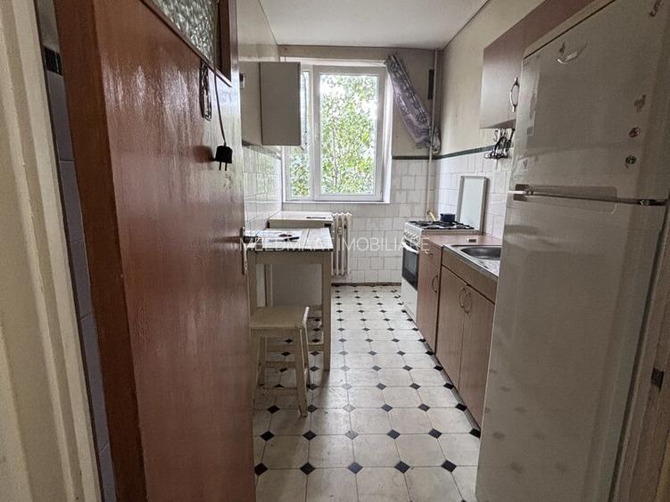 Apartament 2 camere decomandat – Brâncoveanu / Vatra Dornei – 50 mp – etaj 7/10. - 2