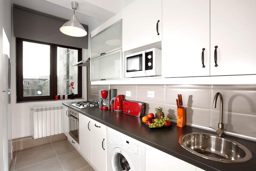 (5221) 3 camere Pitești, în vilă, central