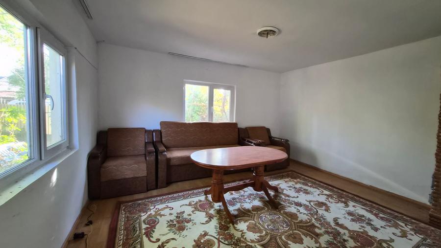 Valu lui Traian - teren 400 mp + casa 3 camere (72 mp ) /necesita renovare