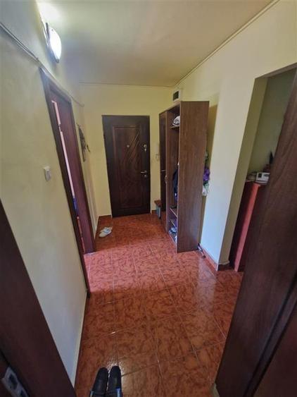 Decomandat 3 Camere 2 Bai 2 Balcoane Zona Aradului